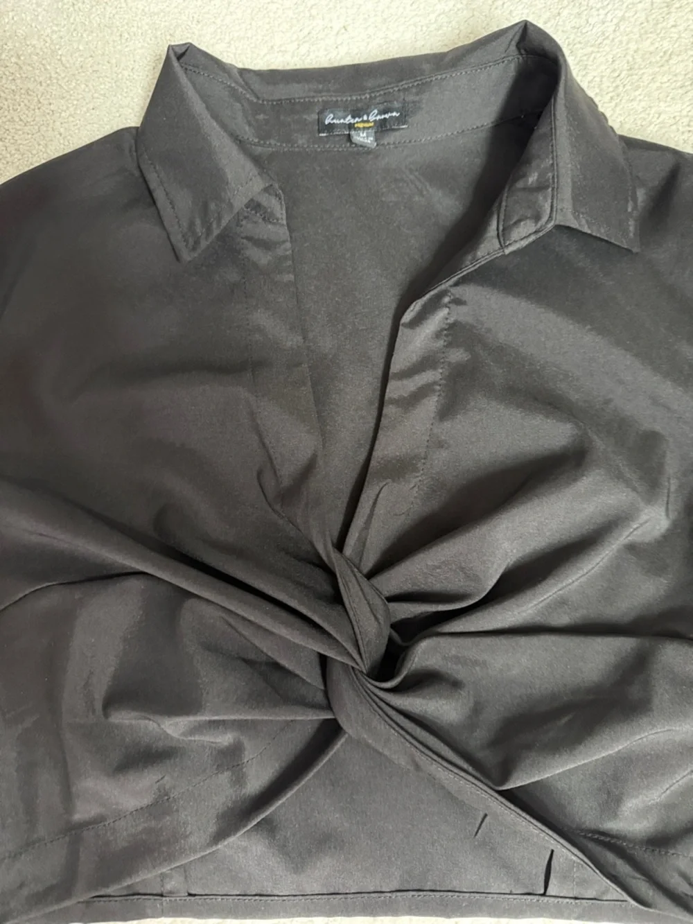 Twist-Front Cropped Blouse with Collared Neck - Black - Picture 3 of 14